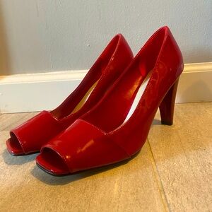 Pierre Dumas 10M Red High Heels
